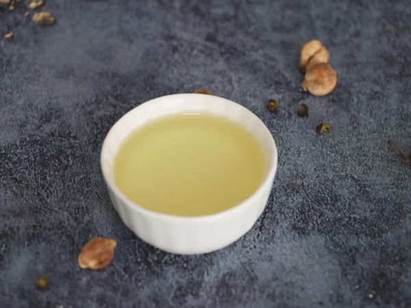 Cumin oil
